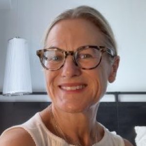 Profile photo of Leslie Hucko